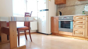 Apartamienty Dmitriia Ul'ianova, Moscow, Moscow